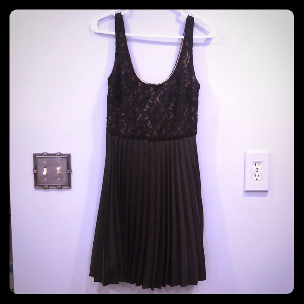 EUC Black Lace over Nude Bebe dress